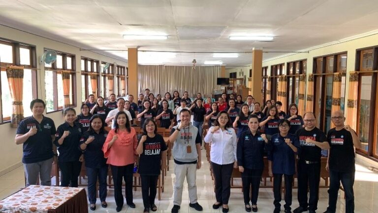 Lokakarya Komunitas Belajar 1 Program Sekolah Penggerak Angkatan 2 dan 3 Kota Tomohon