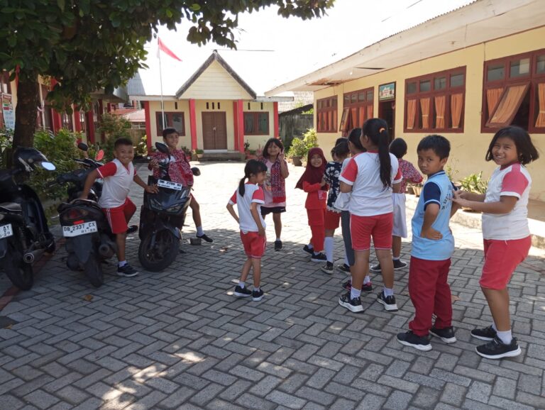 SD Negeri 52 Manado Ciptakan Lingkungan Sekolah Menyenangkan