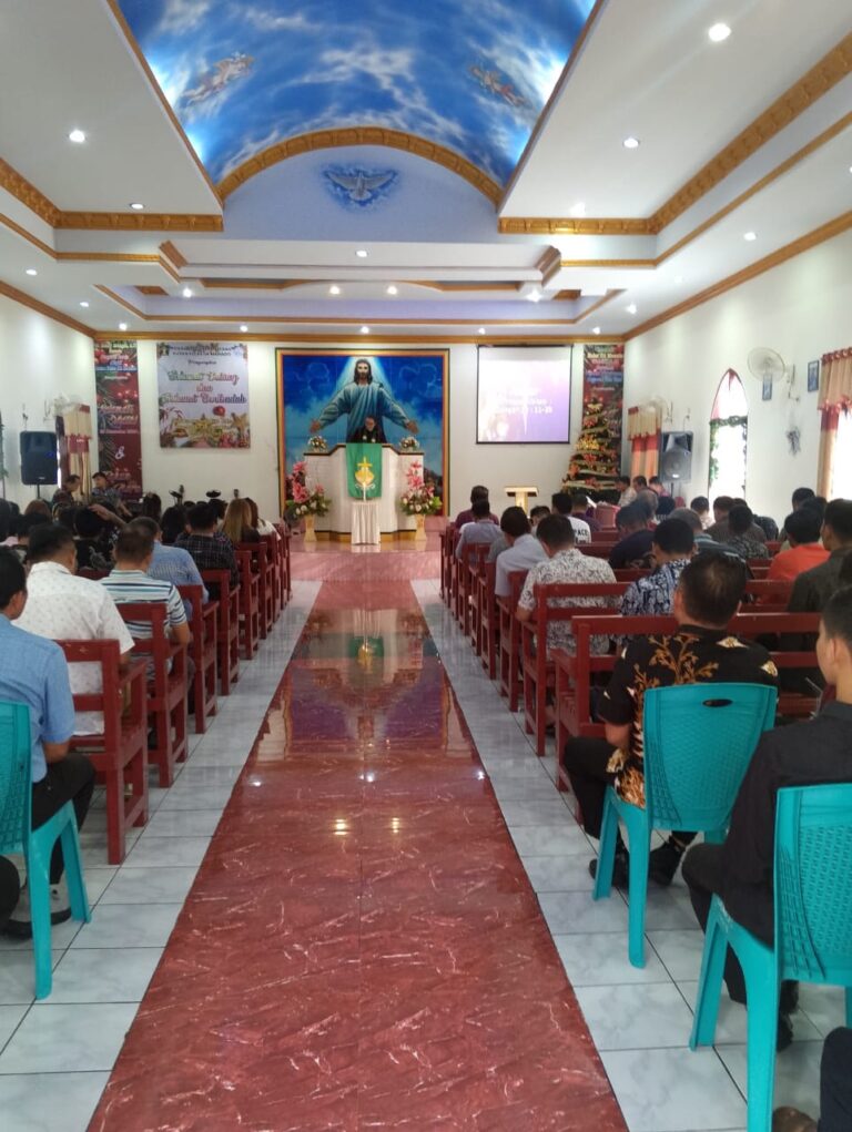 Pendeta Henny Erungan: Hidup Diberkati, Pilih Jalan Bersama Tuhan