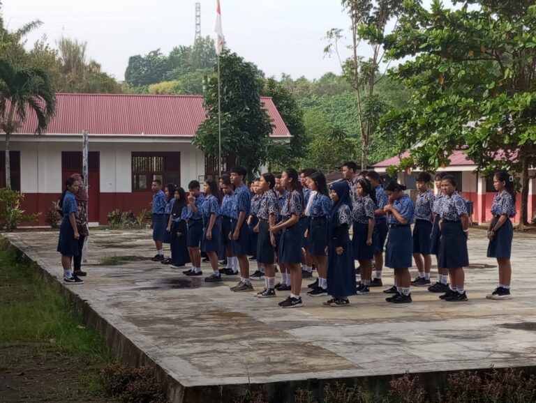 SMP Negeri 09 Manado Miliki Drum Band