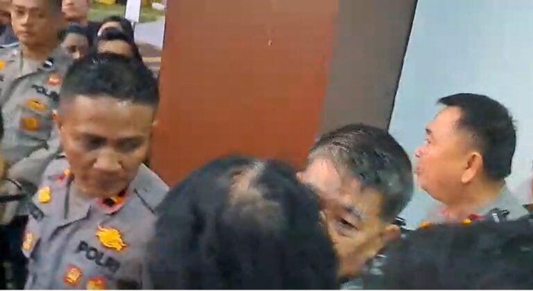 Sidang Praperadilan Asiano Gamy Kawatu: Tidak Tepat Jika AGK Dijadikan Tersangka (11)