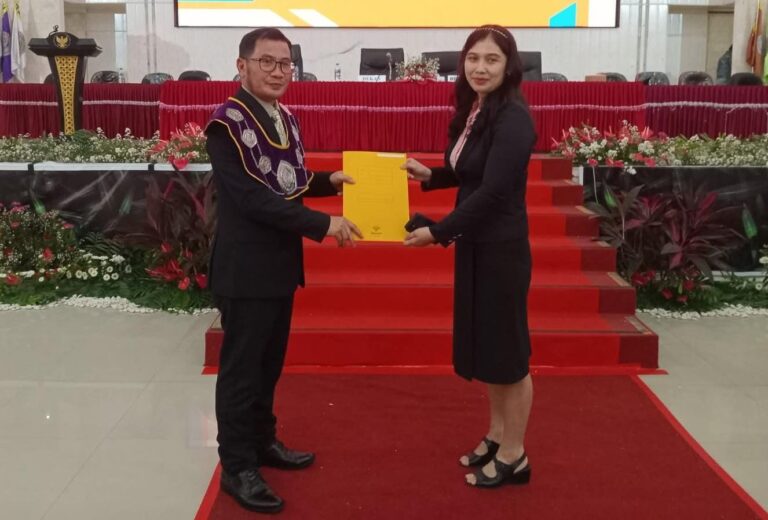 Joanne V. Mangindaan Dosen Berprestasi FISIP Unsrat 2025