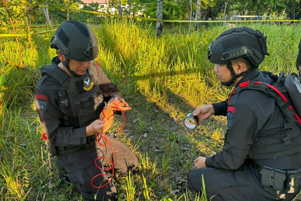 Brimob Polda Sulut Amankan dan Disposal Granat Tangan Temuan di Likupang