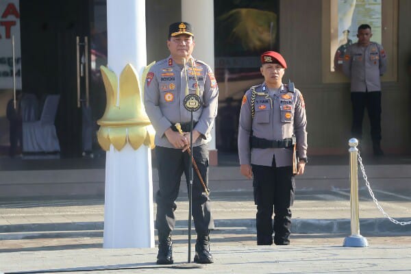 Momen Haru Apel Pagi Terakhir, Irjen Pol. Roycke Harry Langie Pamit dari Polda Sulut